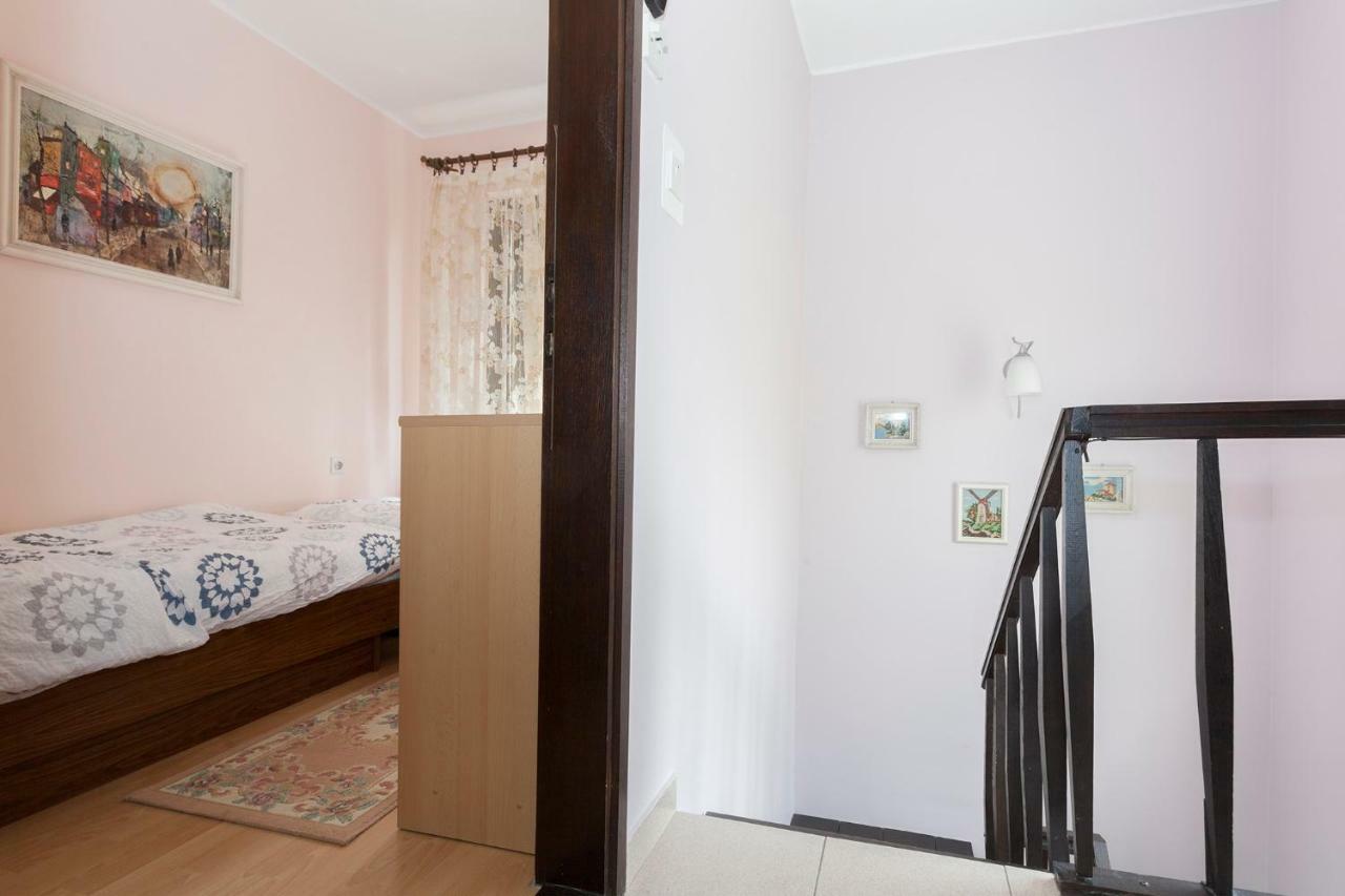 Holiday House Ingrid Malinska Esterno foto